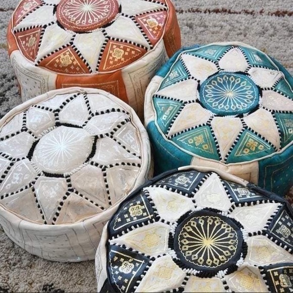 Beautiful poufs 🔥 🔥 🔥 100% leather 100% handmade 🔥 🔥 🔥 - Picture 1 of 4